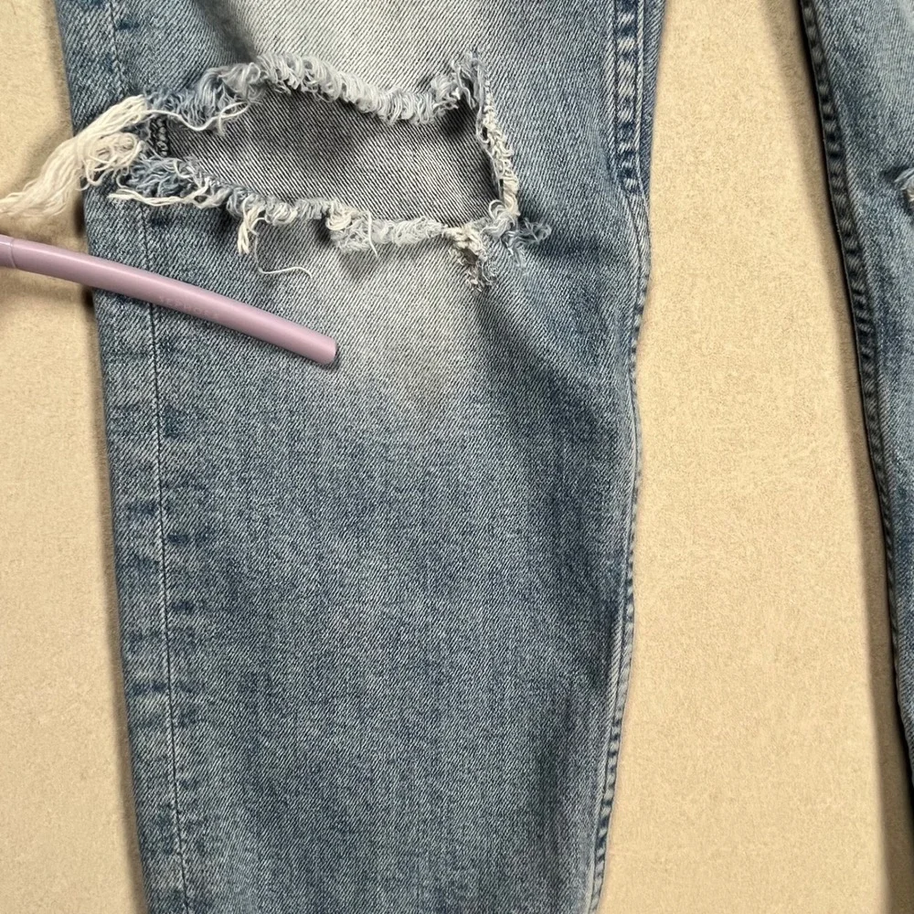 Mother The Tomcat Jeans Women 26 Light Blue Distressed Straight Leg Confession‎